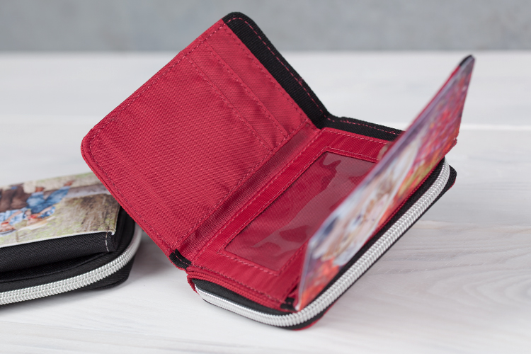 Personalisierte Geldbörse mit praktischen Fächern