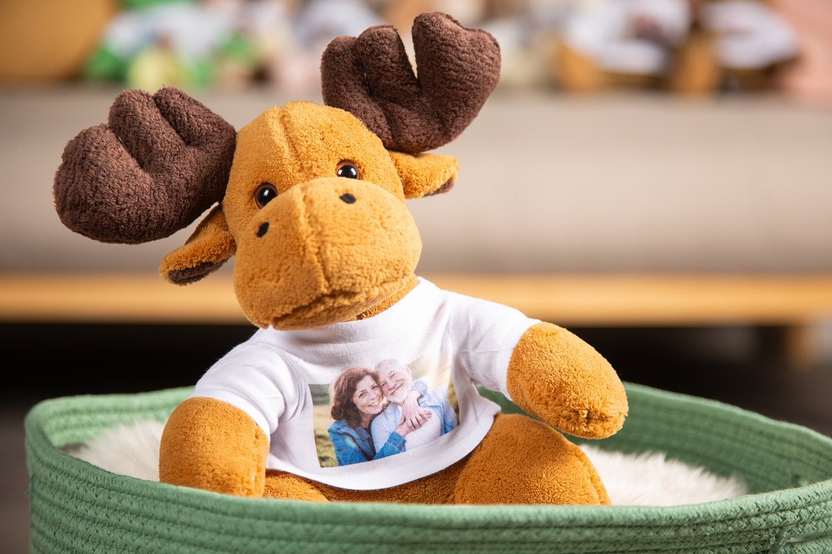 Kuscheltier mit T-Shirt Print